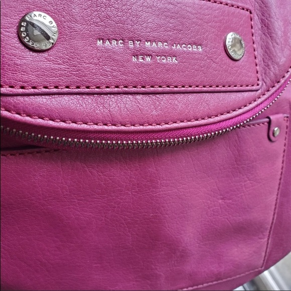 MARC JACOBS CLASSIC NATASHA CROSSBODY - Picture 3 of 12